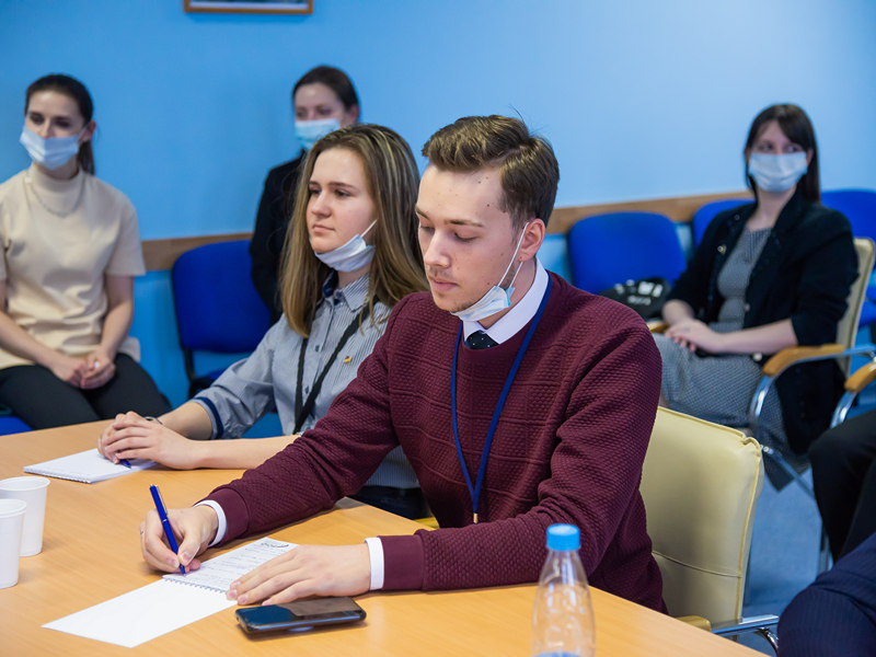 Открытие «Школы молодого аналитика»