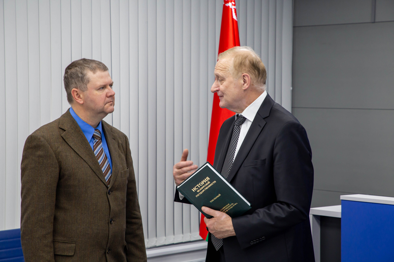 Синтез науки и аналитики в интересах государства и общества