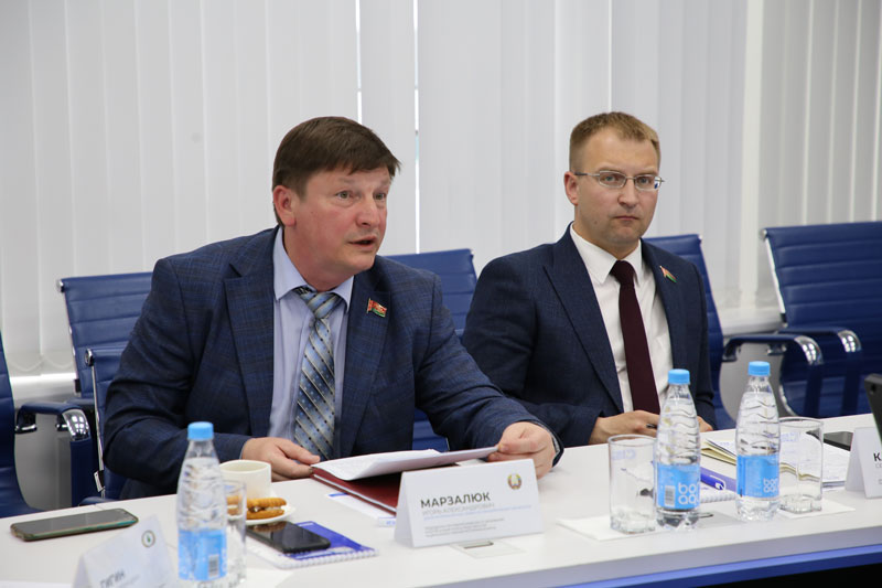 День партизан и подпольщиков