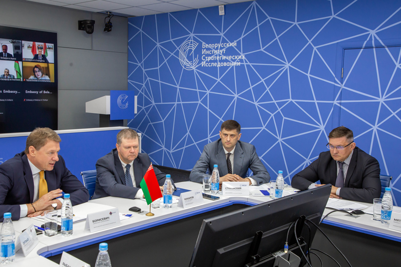 Поворот в Азию: сегодняшние реалии, насущные проблемы и образ будущего