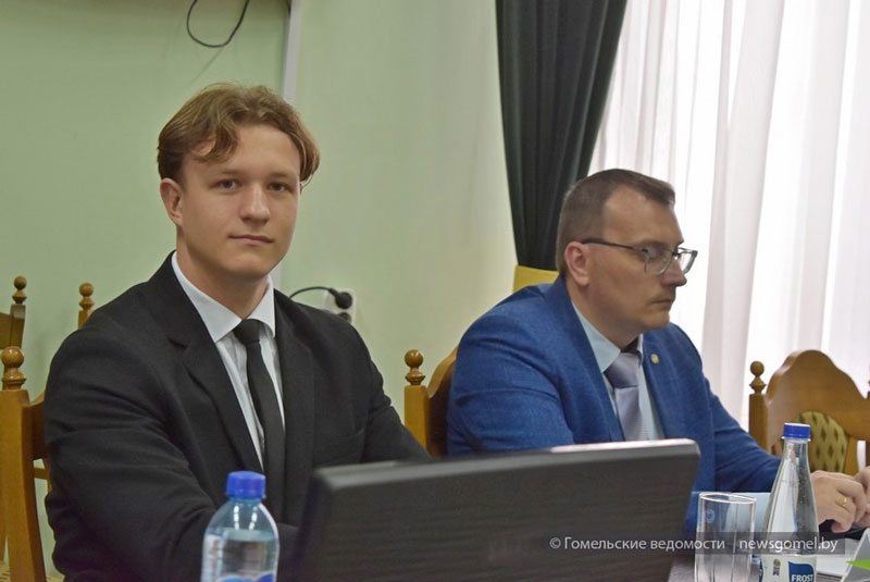 Круглый стол