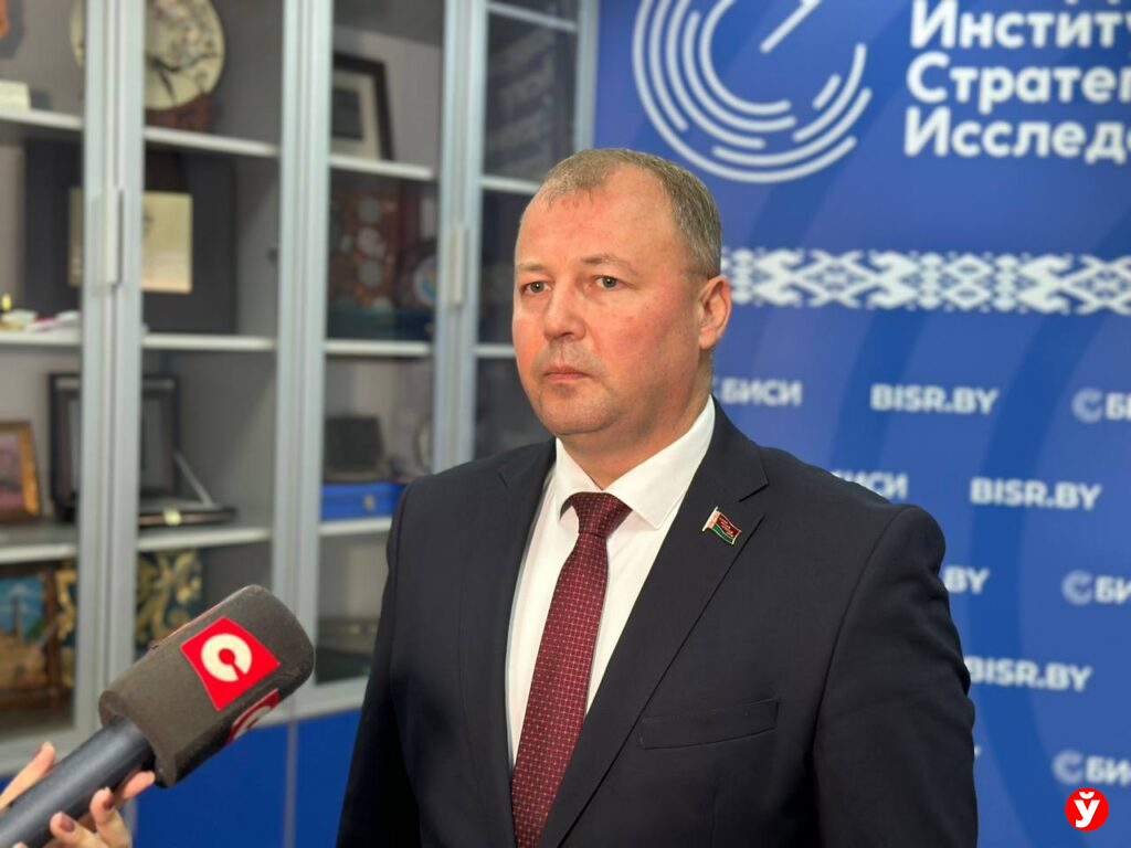 Александр Хижняк