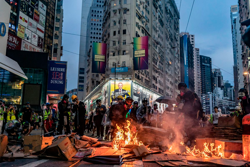 Привкус цветных революций: Гонконг-2019 — один из самых цифровизированных протестов последних лет