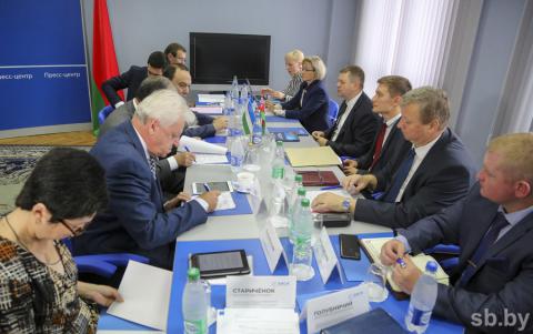 Круглый стол экспертов БИСИ и ИСМИ проходит в Минске