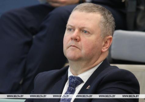 Олег Макаров